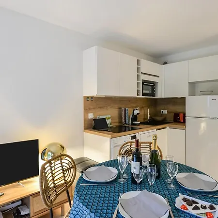 Le Cyana Apartment